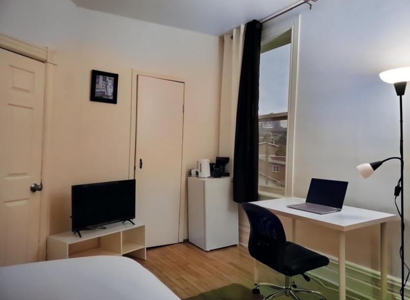 Booking-Eddy- Single Room With Self Check-In Hull Bagian luar foto