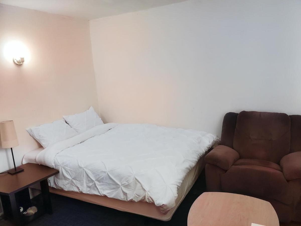Booking-Eddy- Single Room With Self Check-In Hull Bagian luar foto
