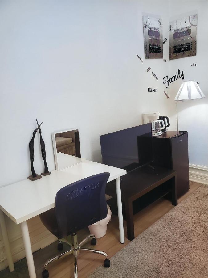 Booking-Eddy- Single Room With Self Check-In Hull Bagian luar foto