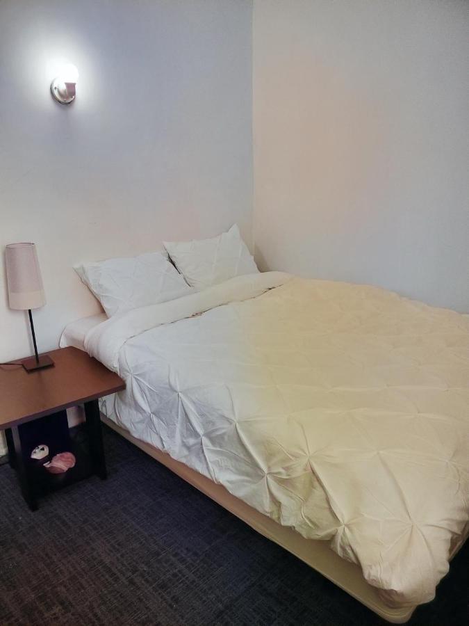 Booking-Eddy- Single Room With Self Check-In Hull Bagian luar foto