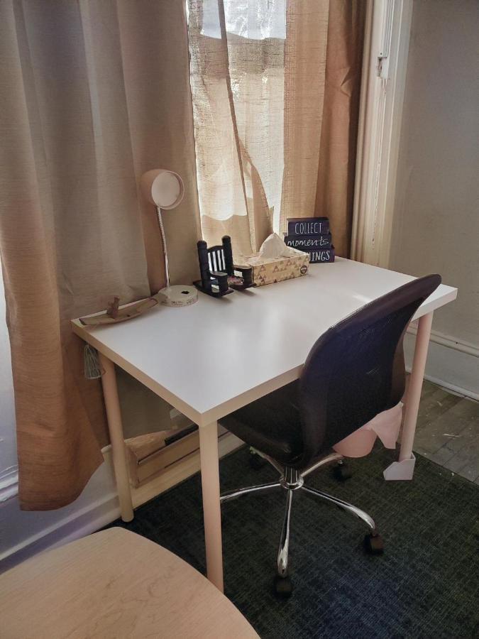 Booking-Eddy- Single Room With Self Check-In Hull Bagian luar foto